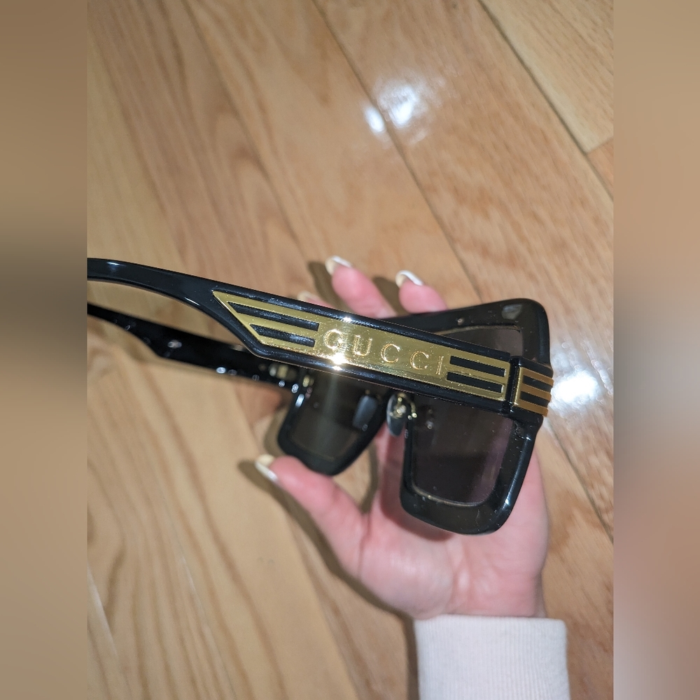 NEW GUCCI SQUARE-FRAME SUNGLASSES WITH GG LENS - Picture 6 of 11